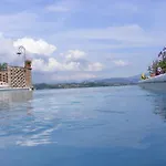 Agriturismo Montegualdone 컨트리하우스 사레짜노