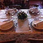 Agriturismo Montegualdone 컨트리하우스