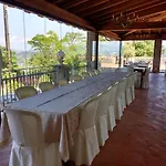 컨트리하우스 Agriturismo Montegualdone
