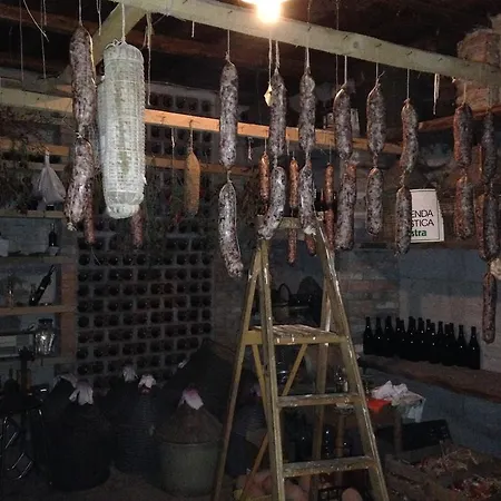 Agriturismo Montegualdone *